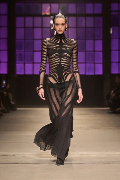 Look 20